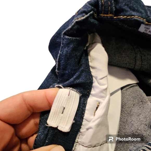 BMG Boutique 2pc Easter Top & Distressed Patched Denim Capris Size 2XL or 6 yrs - Picture 9 of 12